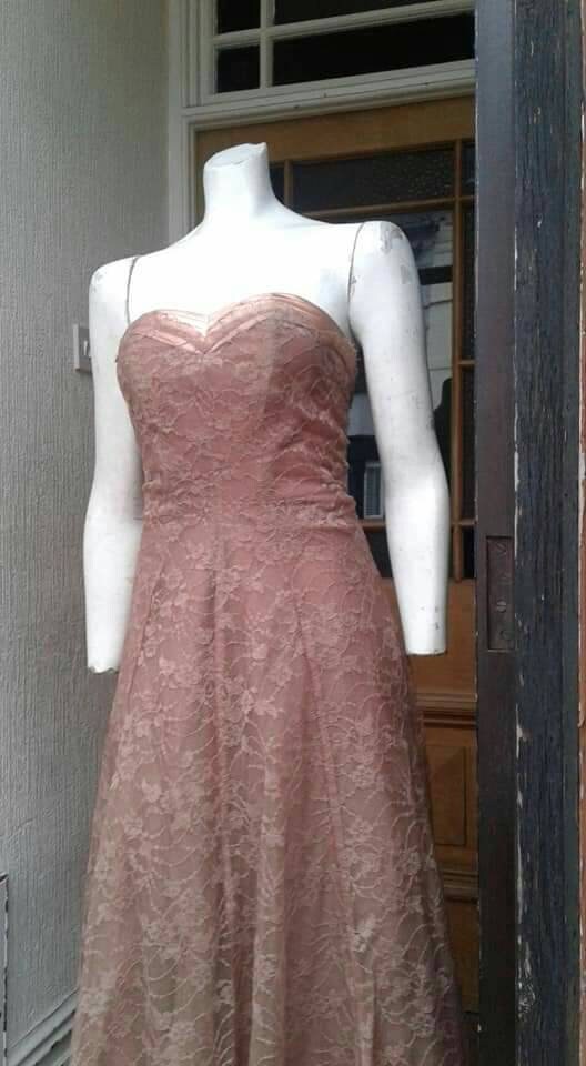 Image of Sale Beautiful Late S S Pinky Beige Lace Strapless Boned Fitted Dress With Flared Skirt Prom Party Wedding