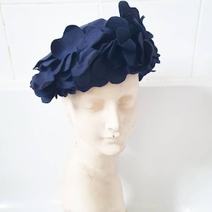 Sale cute 1940s navy felt hat with lots of petals really cute and romantic