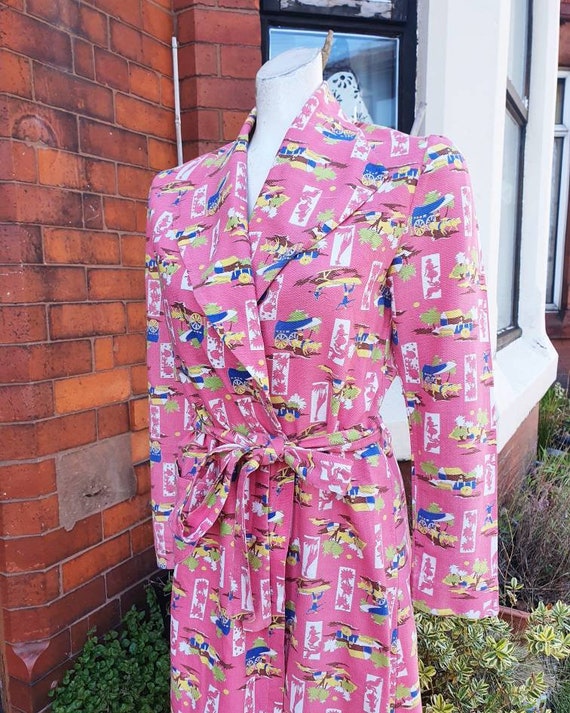 Amazing 1950s textured pink cotton novelty print r