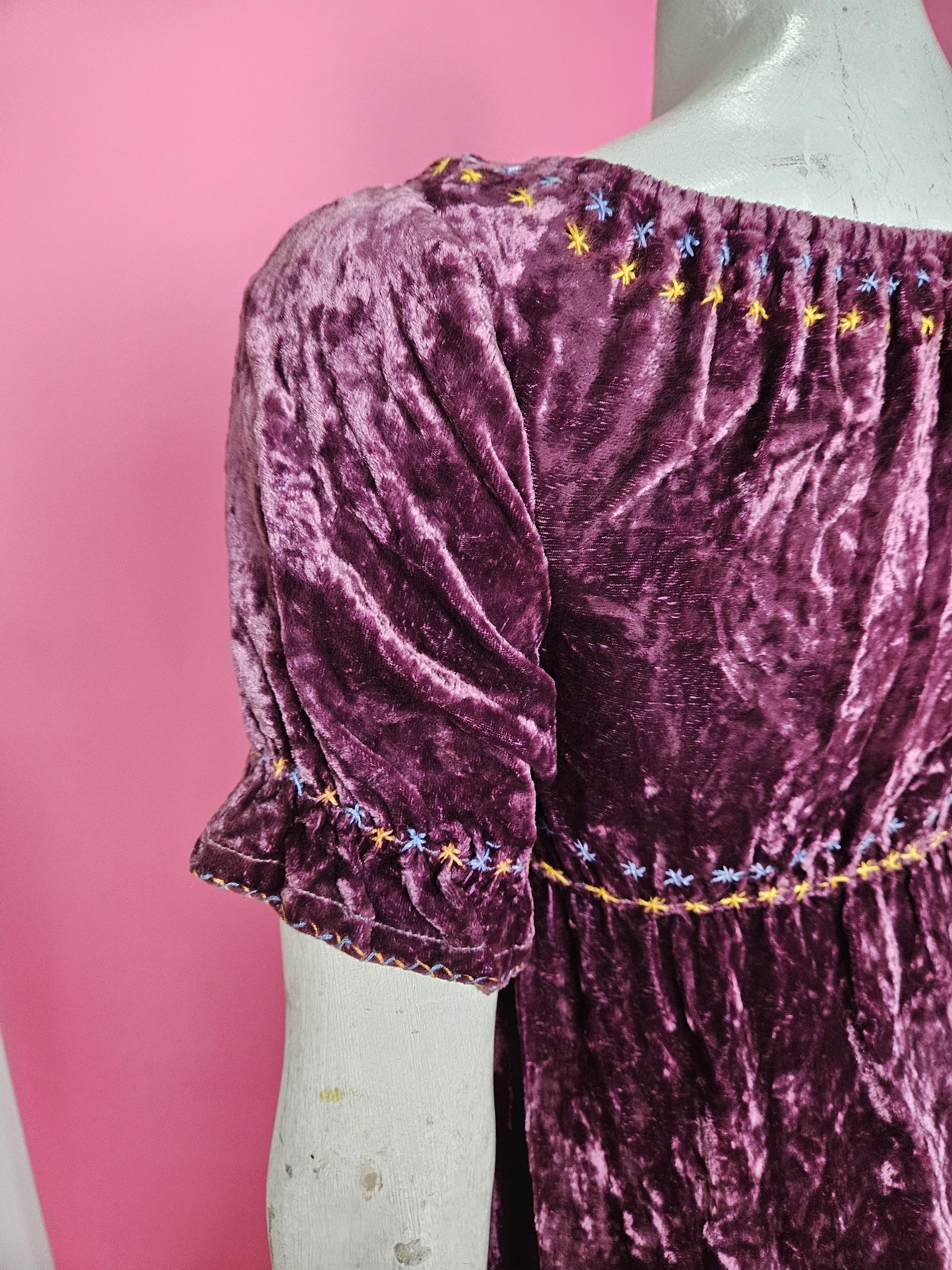 1960年代/70年代のベルベットの手刺繍ロングベルベットドレス