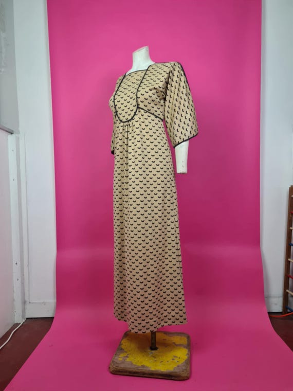 Stylish 1970s Fenno Sport Cream Beige and Brown Patterned