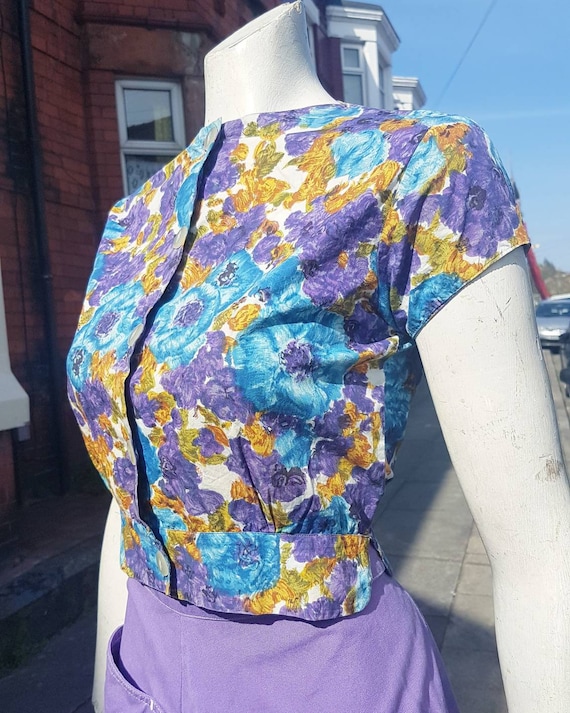 Sale super lovely 1950s purple blue and yellow flo