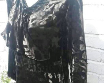 Venta impresionante glamour fabuloso art deco de principios a mediados de la década de 1930 vestido de día de terciopelo marrón con patrón de textura similar a aceanimal