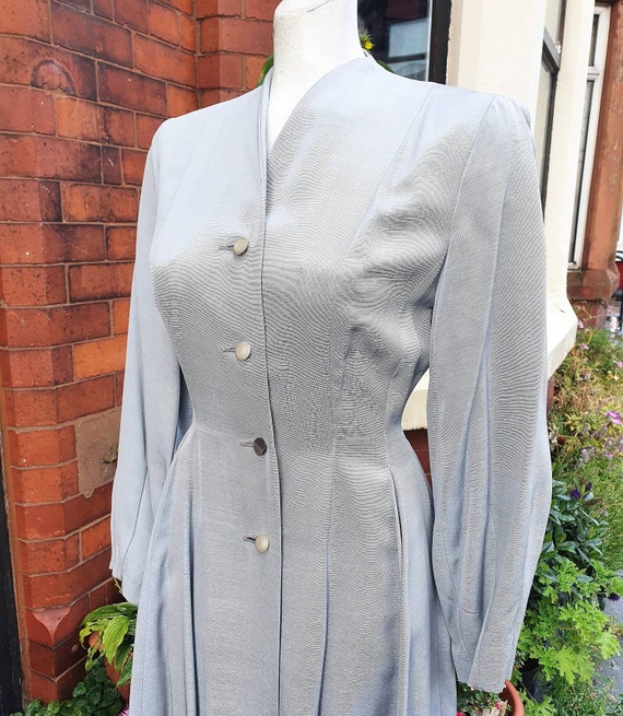 Stunning 1940s 50s chic elegant light grey princes
