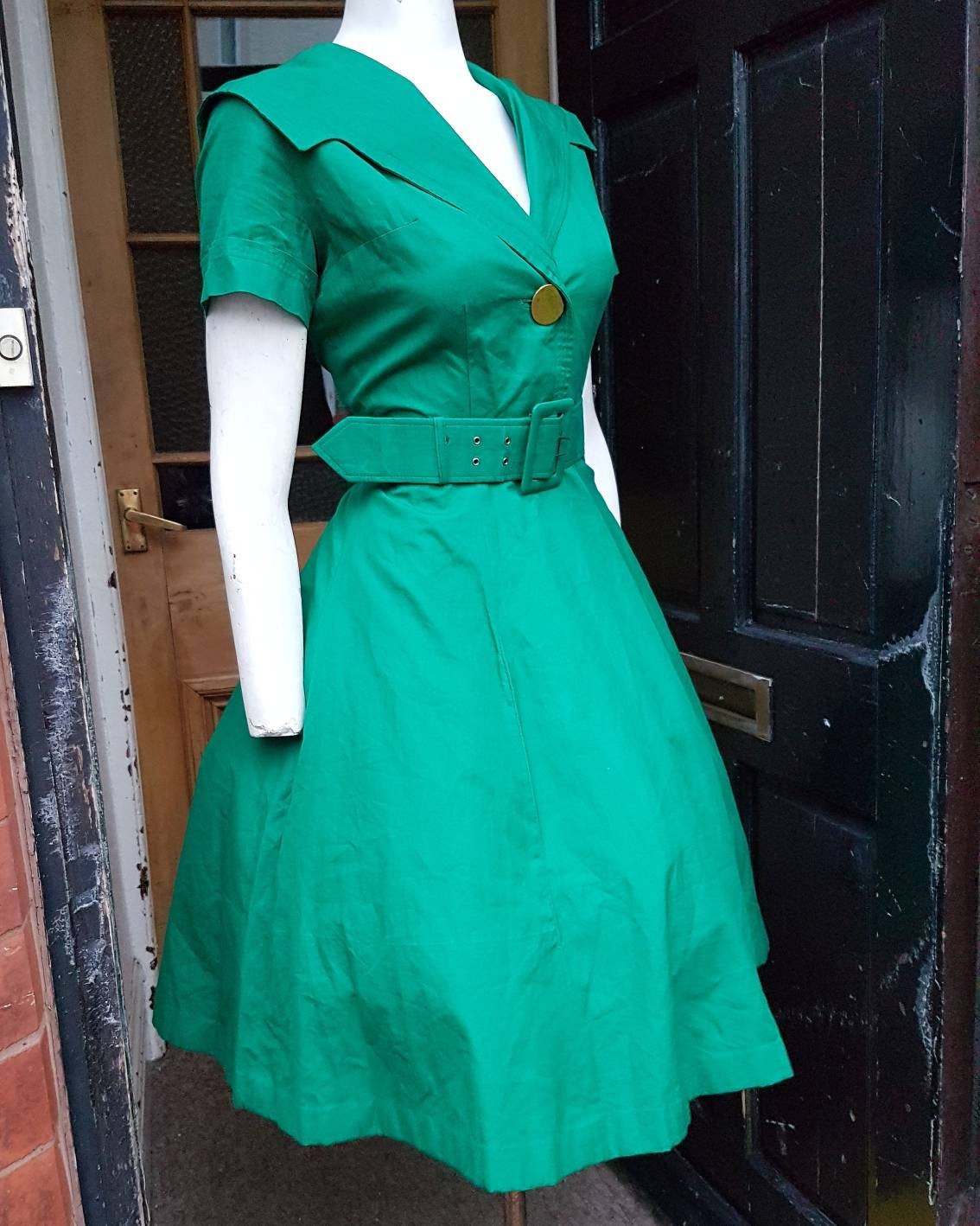 Image of Cute S Classic Simple Stylish Circle Skirt Dress With Wide Matching Belt & Big Button Detail