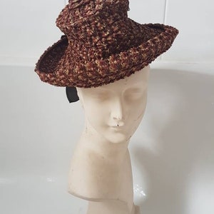 Sale Lovely jaunty late 1930s 40s brown orange cream woven hat in a synthetic plastic type material with big brown ribbon detail at back image 3