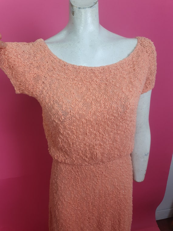 Beautiful 1950s knit boucle dress in a gorgeous p… - image 4