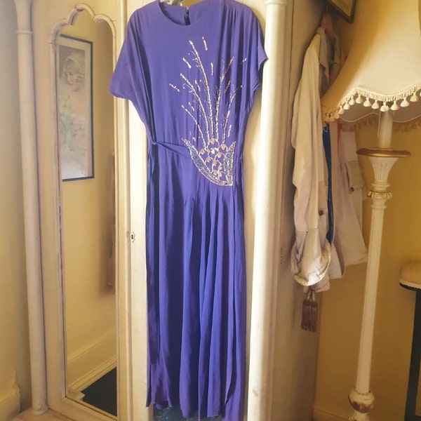 Stunning 1940s volup plus size purple crepe evening dress with sequins so glam and a perfect party dress old Hollywood