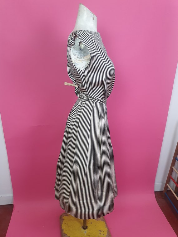 Amazing 1950s black white striped dress with atta… - image 3