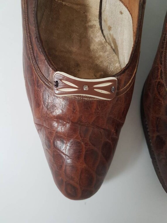 Alligator skin deals shoes for sale
