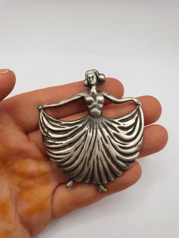 Stunning 1950s silver tone dancing lady brooch ro… - image 6