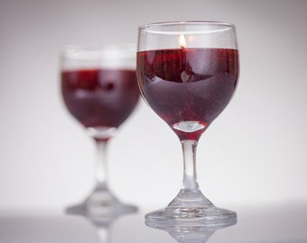 Merlot wine scented and long-lasting gel candle perfect for romantic and any occasions.  This great candle is the perfect gift.