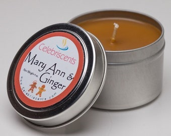 Gingerbread cookies scented candle with warm vanilla notes and a ginger kick to the fun smelling soy-joy.  Makes a fun and charming gift.