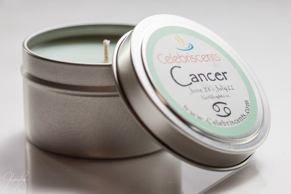 CANCER Zodiac Sign Scented Soy Candle is a mystical, reliable beach daisies notes reflecting the true strength of Cancer's friendship.