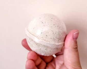 Vanilla Bean Bath Bomb, Bath Fizzy, Christmas Bath Bomb, Self Care Gift