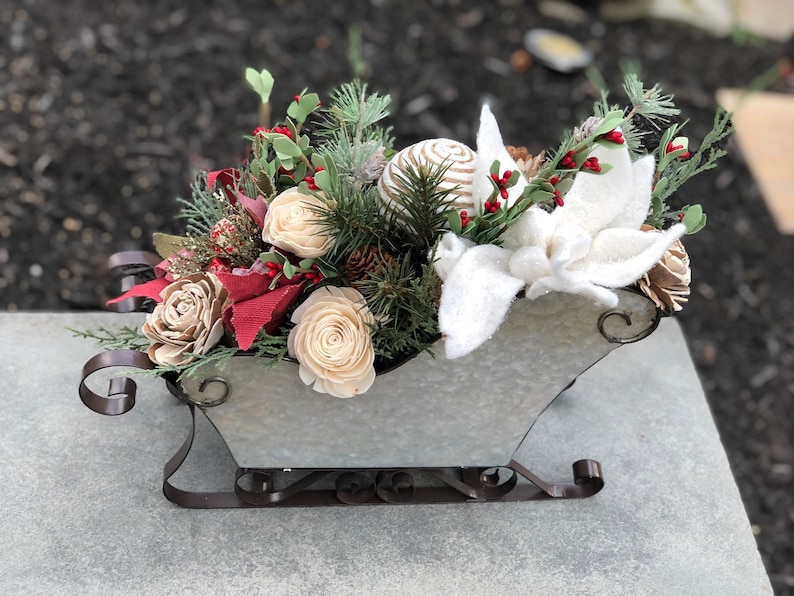 Farmhouse Christmas Sleigh Centerpiece