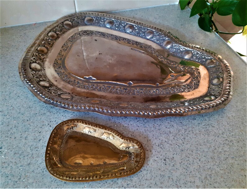 Map of Sri Lankashaped Trays Ceylon Trays Silver Jubilee Etsy