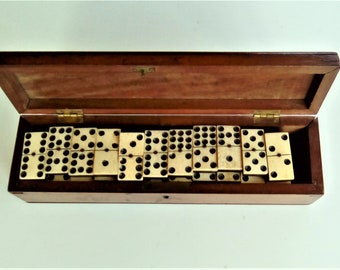 Juego De Dominó Antiguo Vintage De 28 Piezas Con Estuche De Juego De Dominó Antiguo Vintage De 28 Piezas Con Estuche De