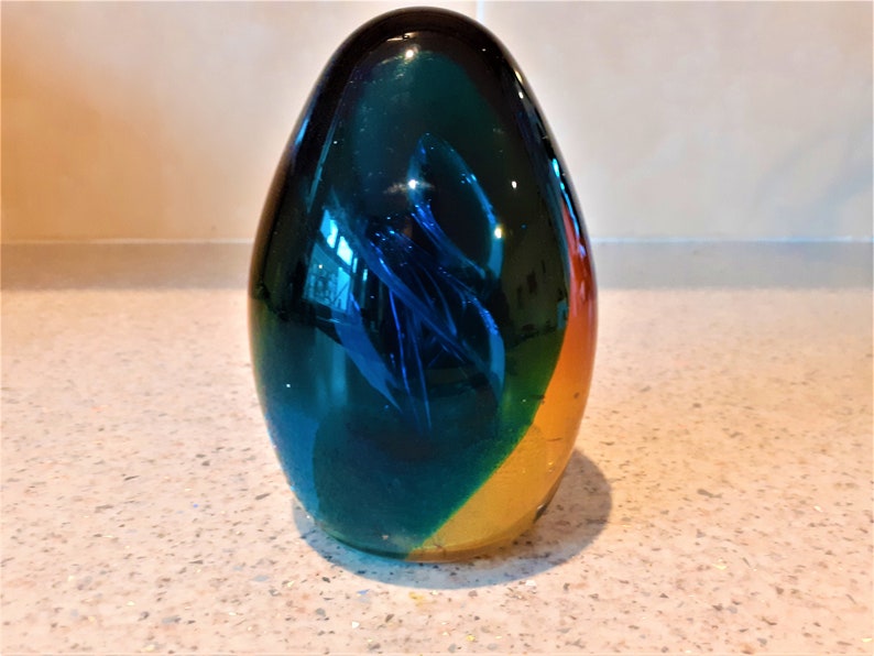 Vintage glass paperweight, Glass Easter egg, Murano glass cone image 3