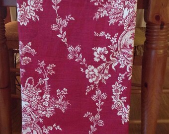 Table runner (27x108) double sided, red toile,