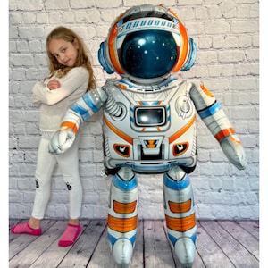 巨大宇宙飛行士宇宙バルーン 52インチ スタンディング宇宙飛行士宇宙服 | パーティーデコレーションと誕生日用品デコレーション | Anaya Treasures AZ