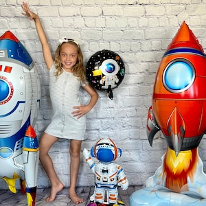 Astronaut and rocket ship space ship outer space Earth planets 4 PC balloon set with JUMBO rocket ships