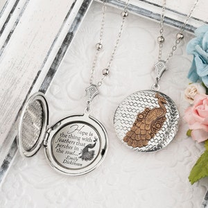Hoffnung ist die Sache mit den Federn Emily Dickinson Zitat Hoffnung Halskette Pfau Halskette Hoffnung Schmuck Ermutigung Geschenk Poesie Schmuck