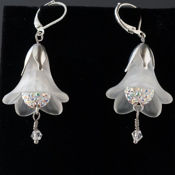 Un Par de Color Dorado y Negro Onyx Dangly Criolla Gancho Pendientes nuevo.