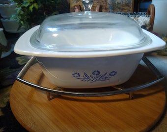 Vintage Cornflower Blue Corning Ware, 4 Qts., Dutch Oven, Made in USA, P-34-B