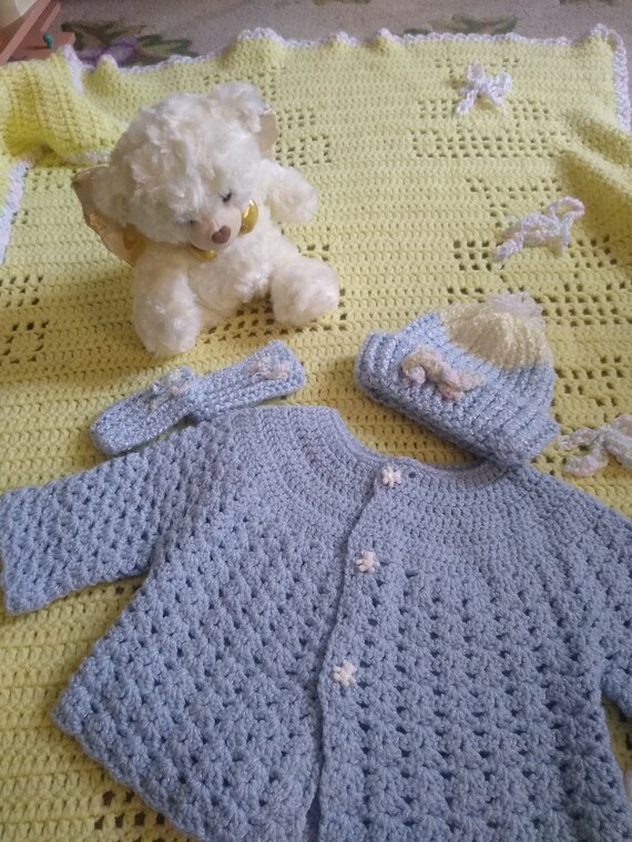 Vintage Teddy Bear Yellow Blanket Crochet Filet, B
