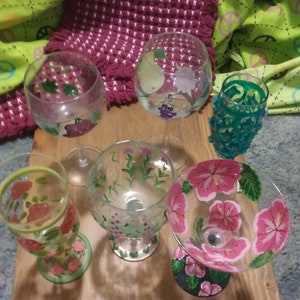 Choice of 6 Individual Hand-painted Drinking Glasses, Fun Themed Accessories