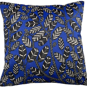Royal blue scatter cushions 2025