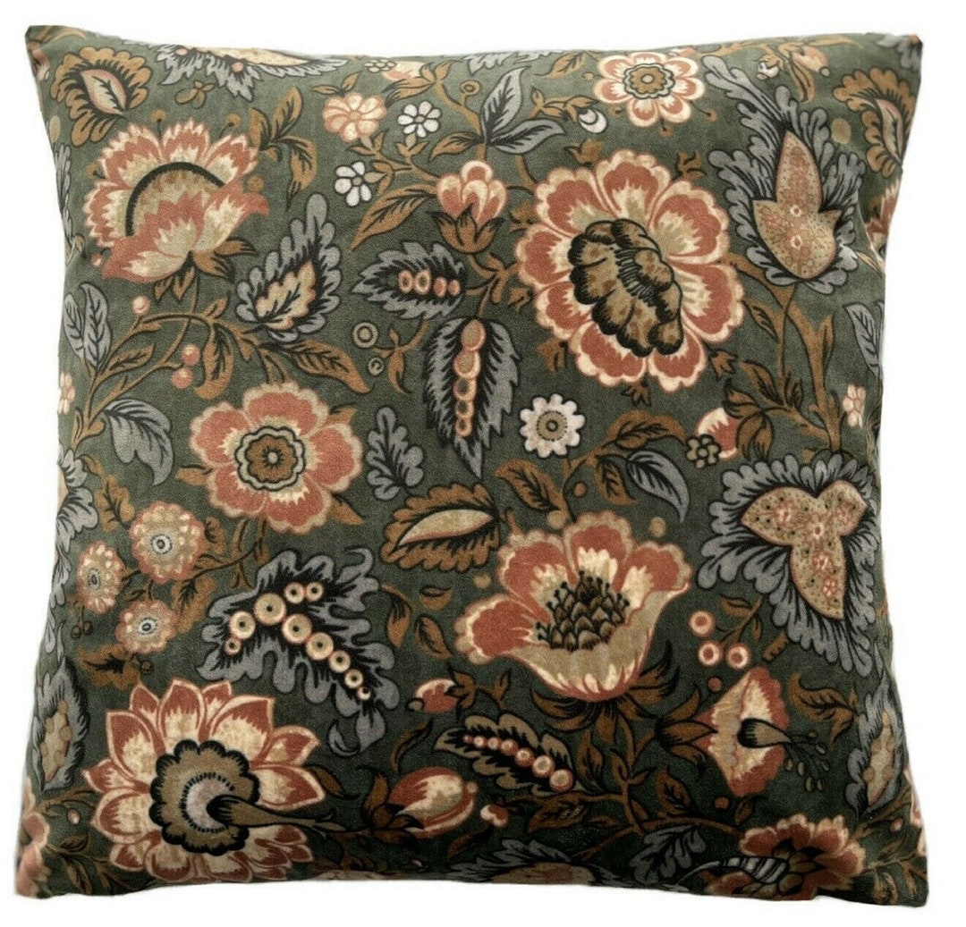 Bloom Cat Garden CW2512001CL Quilted Headboard Slipcover main image 0