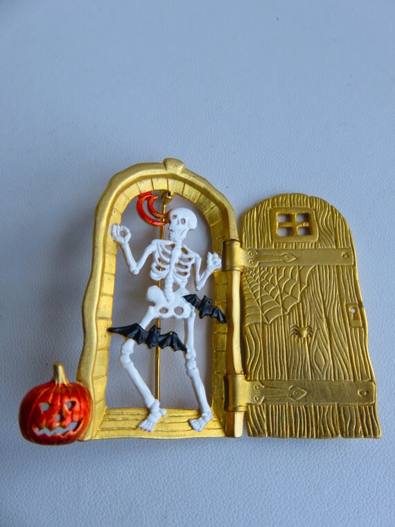 Extremely Rare JJ Jonette Halloween Skeleton Hiding Behind Door View 6