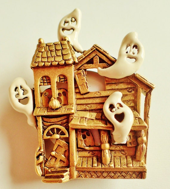 Musical AJC Haunted Halloween House Brooch Plays S