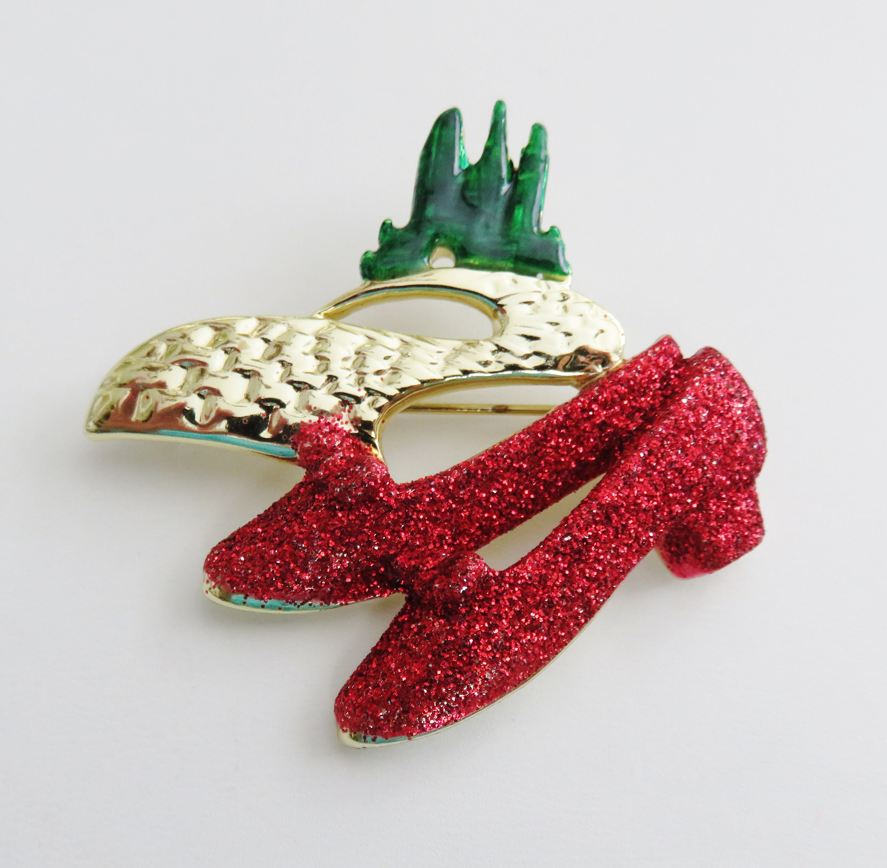AJC The Road To Oz Click Your Ruby Red Shoes Brooch Pin