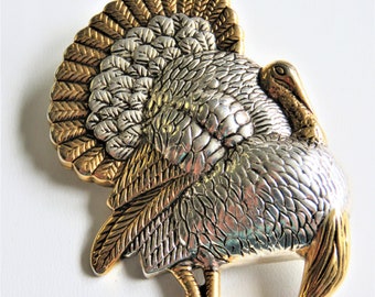 Golden Gobbler Lapel Pin Wild Turkey Federation Thanksgiving Holiday Hat Pin