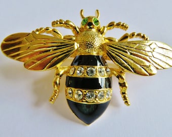 Beautiful JJ Bumble Bee with Fabulous Rhinestones Brooch Pin