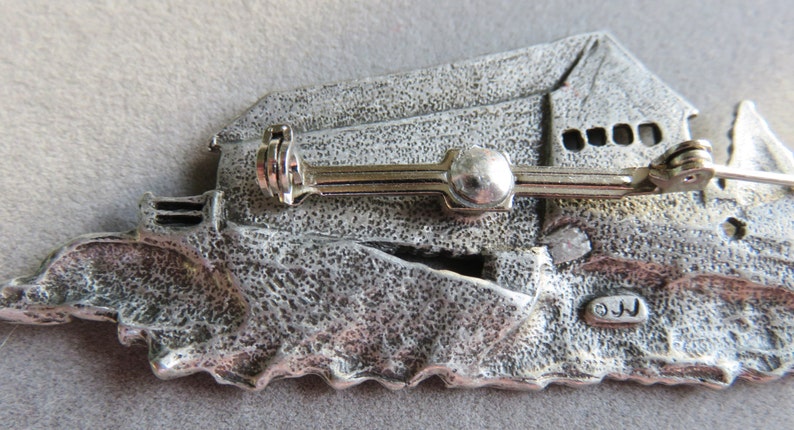JJ Jonette Old Country Covered Bridge Brooch Pin