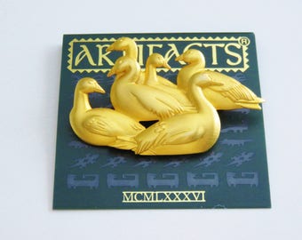 JJ Jonette Matte Gold Tone Flocked Ducks Geese Brooch Pin