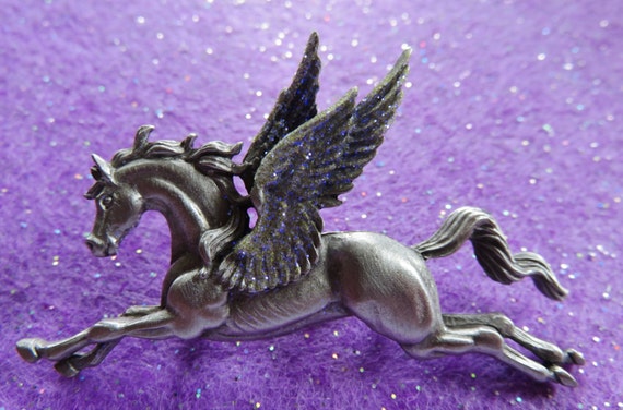 JJ Jonette Majestic Silver Pegasus Flying Horse Brooch Pin