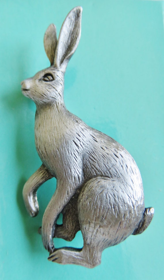 JJ Jonette Silver Pewter Bunny Ready To Jump Brooc