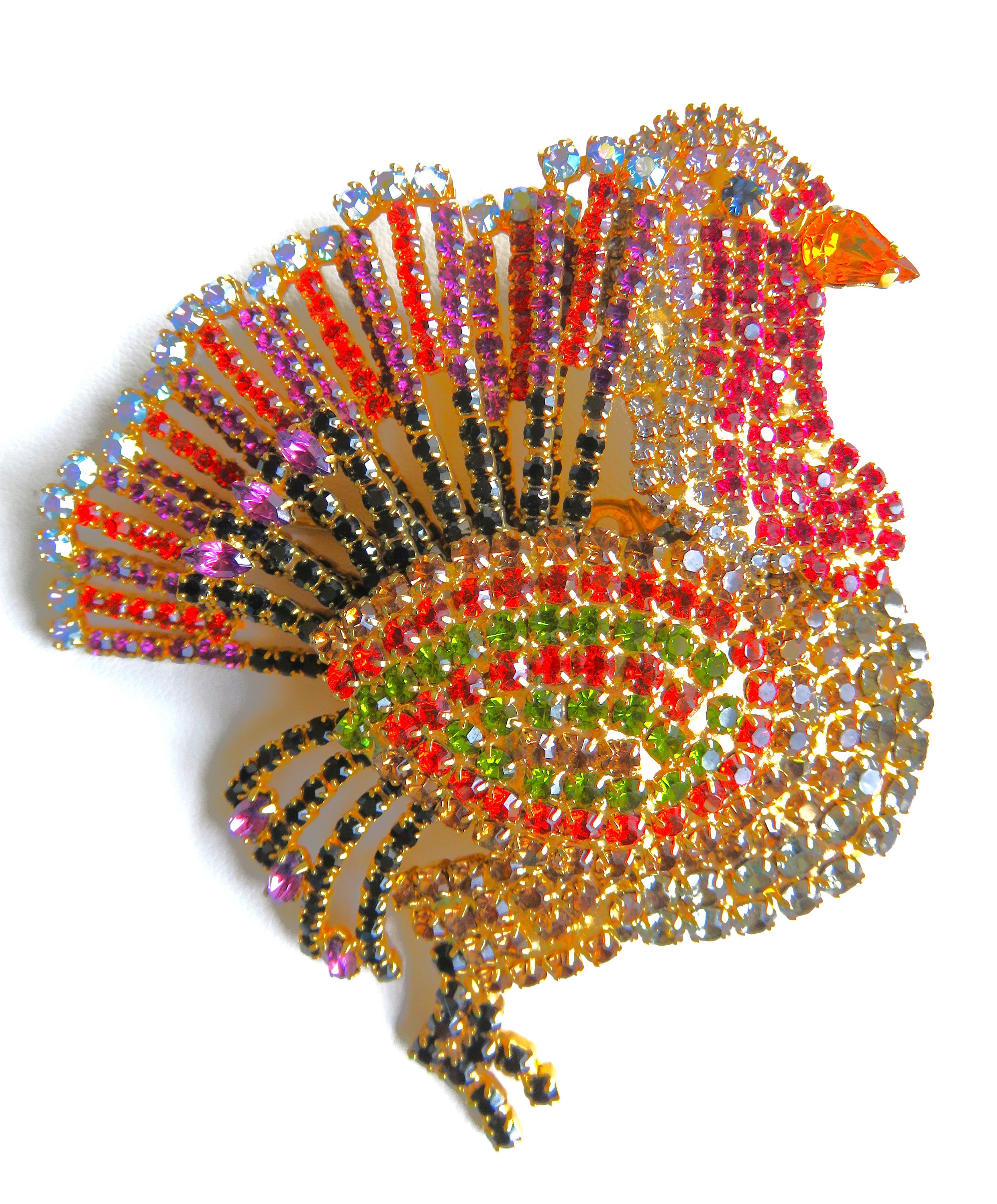 Turkey brooch deals