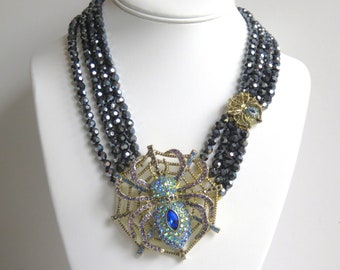 Fabulous Heidi Daus Unworn Spider Necklace