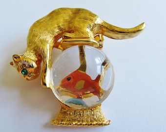 Rare Vintage Gold Crown Signature Cat Over Gold Fish Bowl Brooch Pin