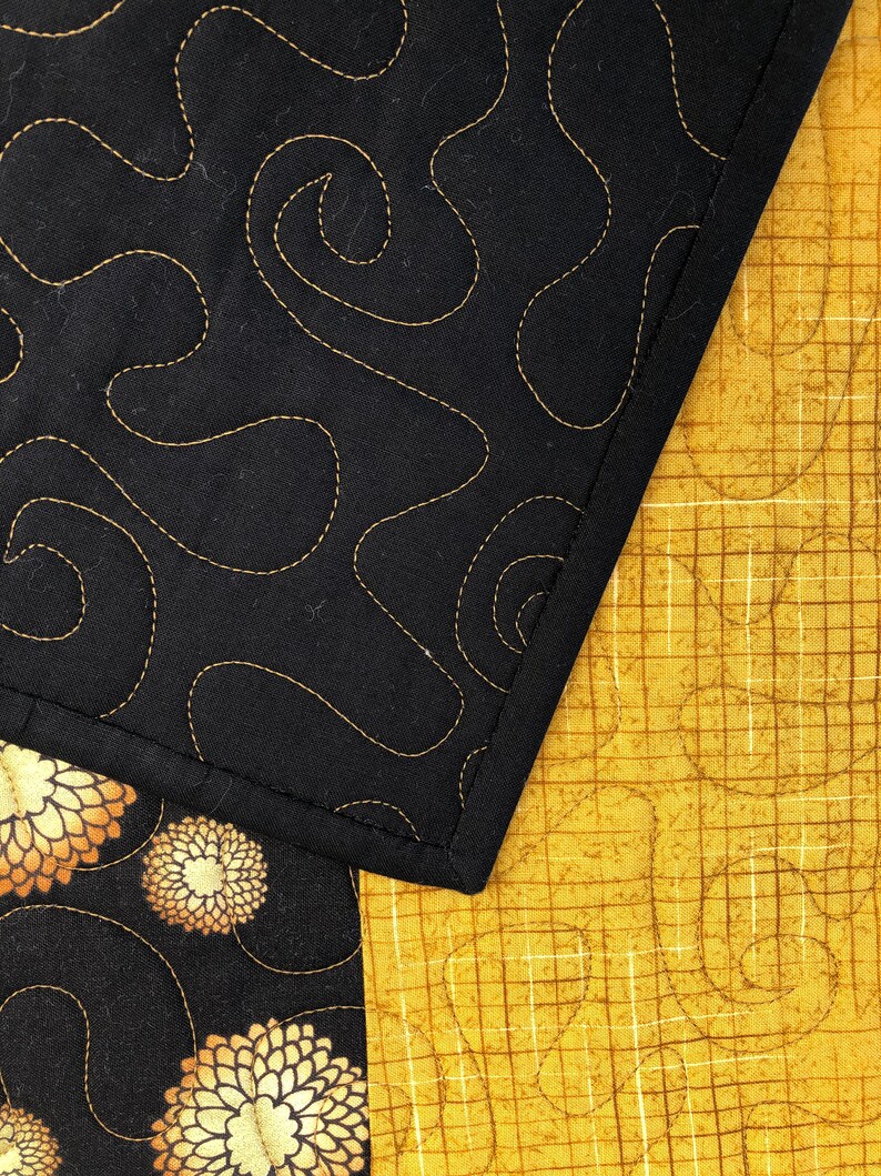 QUILTED PLACEMAT SET of 4 Gold and Black Placemats Modern Etsy