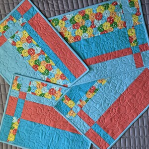 SPRINGTIME PLACEMAT SET of 4, Aqua, Turquoise, Coral & Yellow Placemats, Modern Placemats, Handmade Placemats, Pieced Placemats, Table Decor