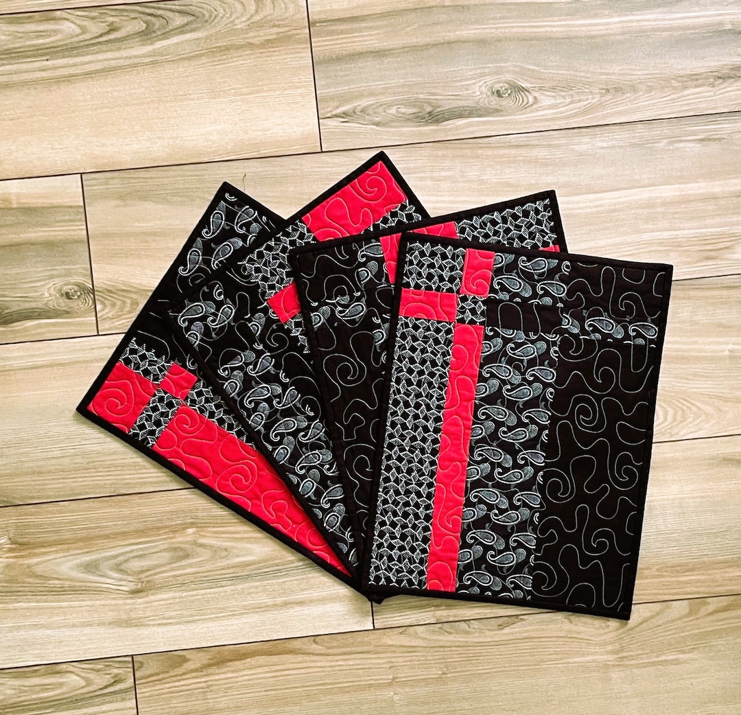 QUILTED PLACEMAT SET of 4, Quilted Placemats, Handmade Placemats, Table