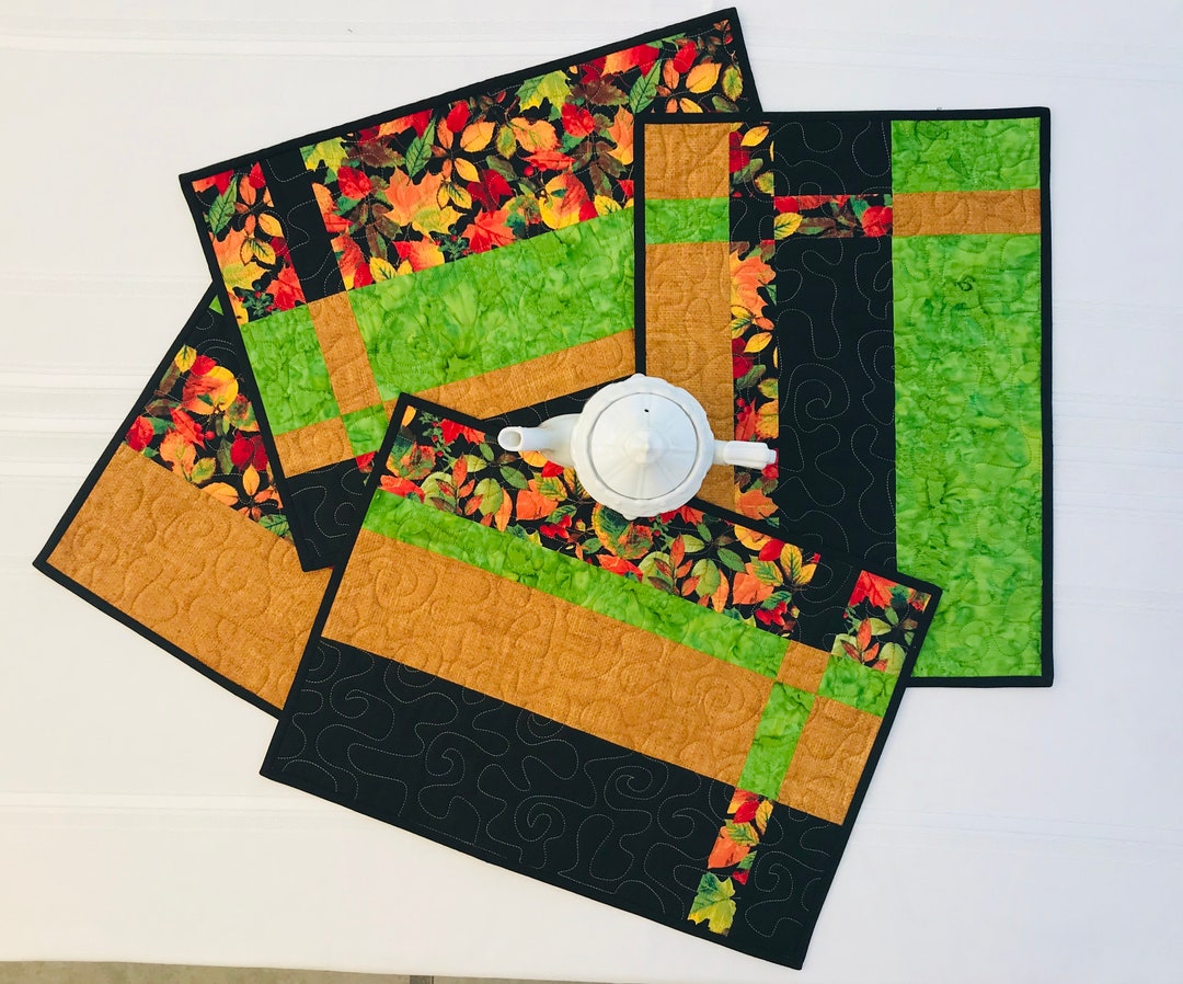 QUILTED PLACEMAT SET of 4, Fall Color Placemats, Modern Placemats