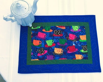 QUILTED PLACEMAT SET of 4, Modern Placemats, Handmade Placemats, Blue, Coffee Cups, Quilted Placemats, Table Decor,Handmade Placemats